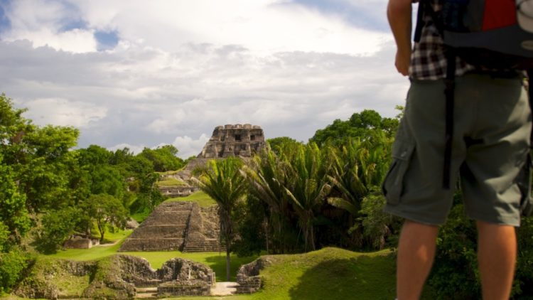 XUNANTUNICH